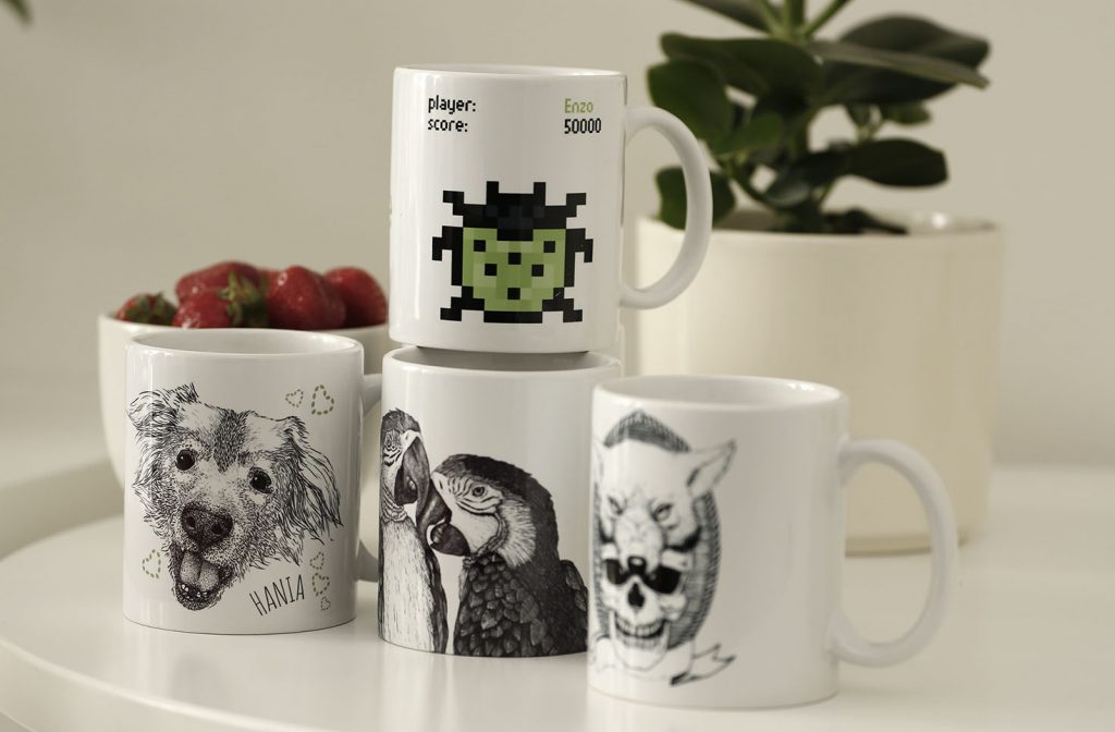 Kiwee company mugs