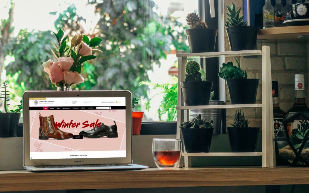 cross border eCommerce desktop Melvin & Hamilton